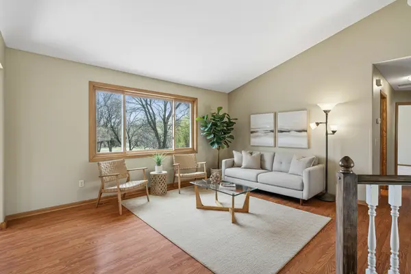 2810 Oak Ridge DR, Monticello, MN 55362
