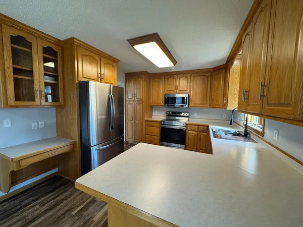 917 Lilac LN, Little Falls, MN 56345