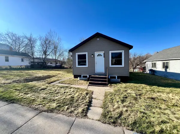 209 2nd AVE, Calumet, MN 55716