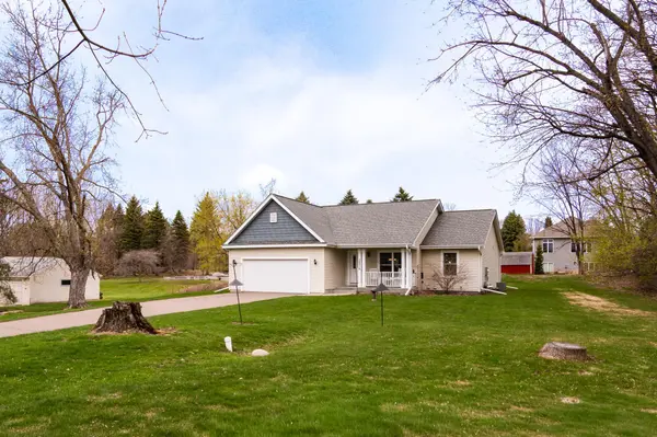 12316 Old Rockford RD, Plymouth, MN 55441