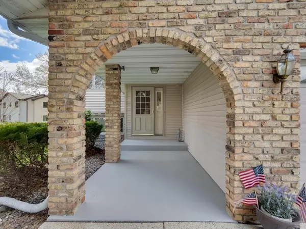 879 Westview CT, Shoreview, MN 55126