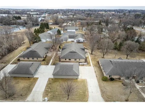 924 E Summit AVE #304, Fergus Falls, MN 56537