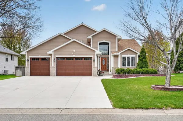 9325 Austrian Pine AVE N, Brooklyn Park, MN 55443