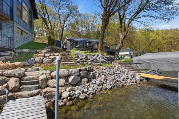 5622 Quinlar AVE NW, Annandale, MN 55302