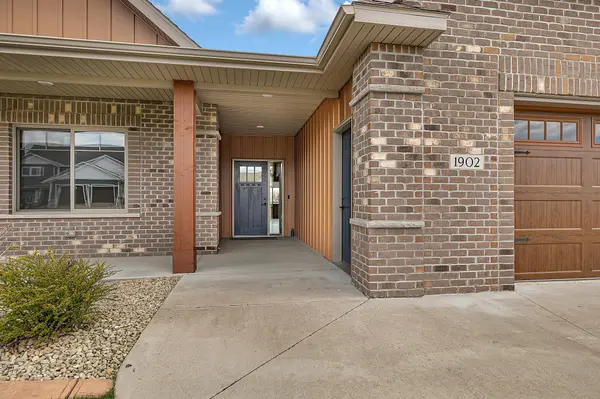 1902 River Links DR, Cold Spring, MN 56320