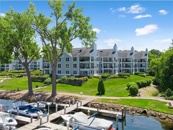 603 Lake ST #307, Excelsior, MN 55331
