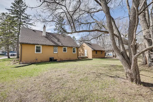 6324 Georgia AVE N, Brooklyn Park, MN 55428