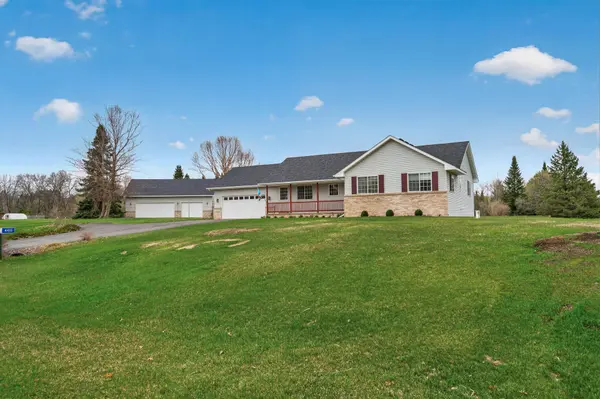 4410 Elk CT, North Branch, MN 55056