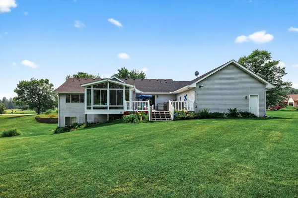 4410 Elk CT, North Branch, MN 55056