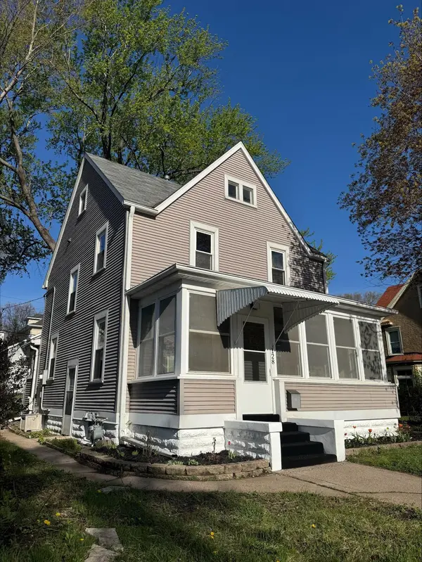128 3rd AVE S, South Saint Paul, MN 55075