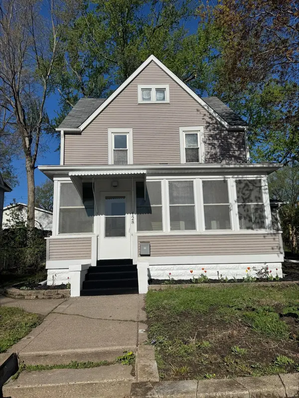 128 3rd AVE S, South Saint Paul, MN 55075