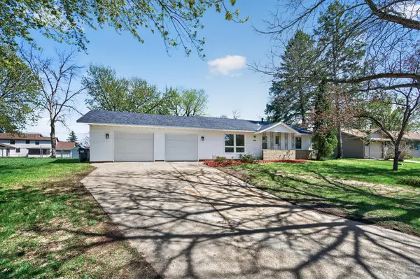 10325 Zion ST NW, Coon Rapids, MN 55433