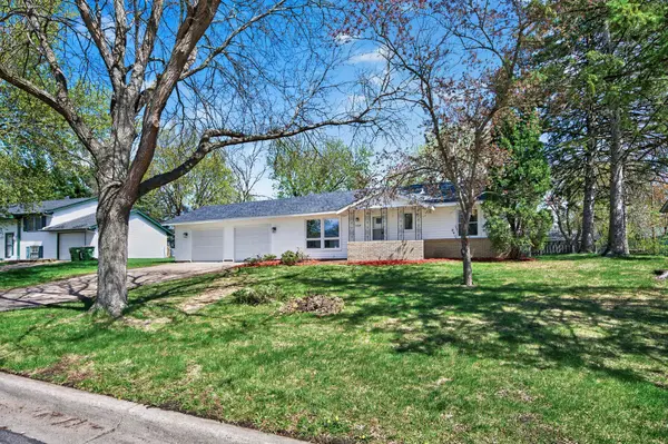 10325 Zion ST NW, Coon Rapids, MN 55433