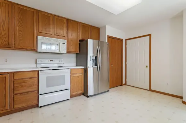 1864 Stone Meadow BLVD, Shakopee, MN 55379