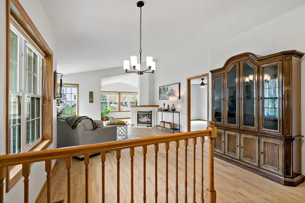 189 Wedgewood DR, Mahtomedi, MN 55115