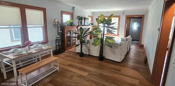 1827 Maryland AVE E, Saint Paul, MN 55119