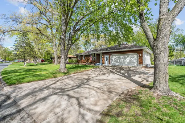 10621 Washington BLVD NE, Blaine, MN 55434