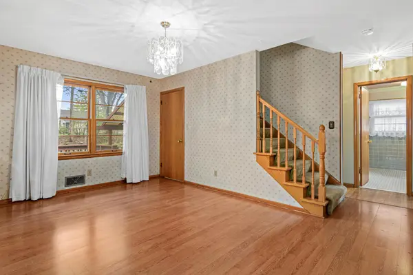1244 Skillman AVE W, Roseville, MN 55113