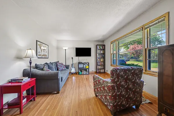 7306 Clay AVE, Inver Grove Heights, MN 55076