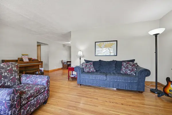 7306 Clay AVE, Inver Grove Heights, MN 55076