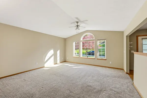 4414 Meadow Lakes DR NW, Rochester, MN 55901