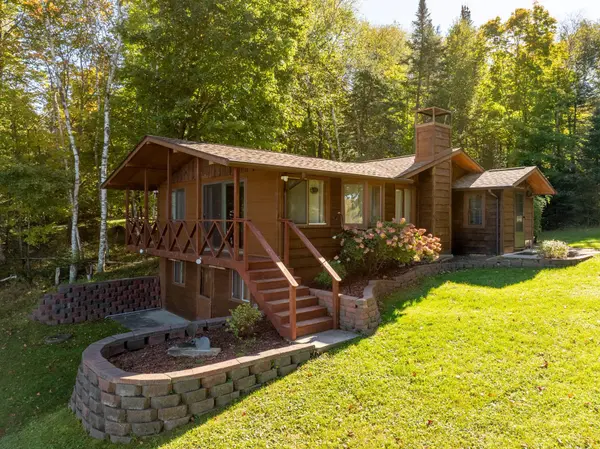 32110 Prairie Lake LN, Grand Rapids, MN 55744