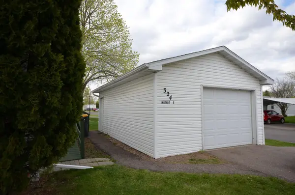 324 Mozart AVE E, Mankato, MN 56001