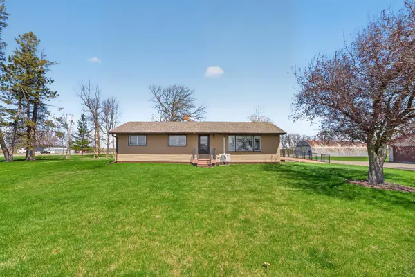 25184 Red Robin RD, Pine City, MN 55063