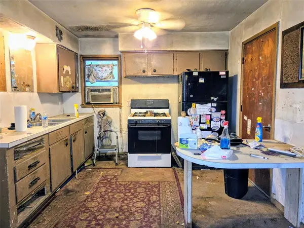 237 Brent ST, Meeker, OK 74855