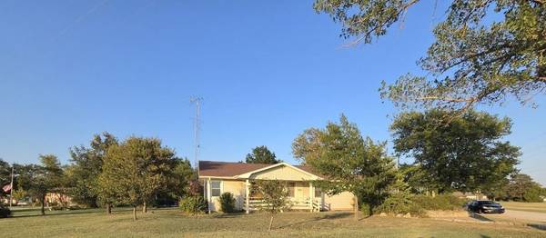 310 W GRANT ST, Mayfield, KS 67103