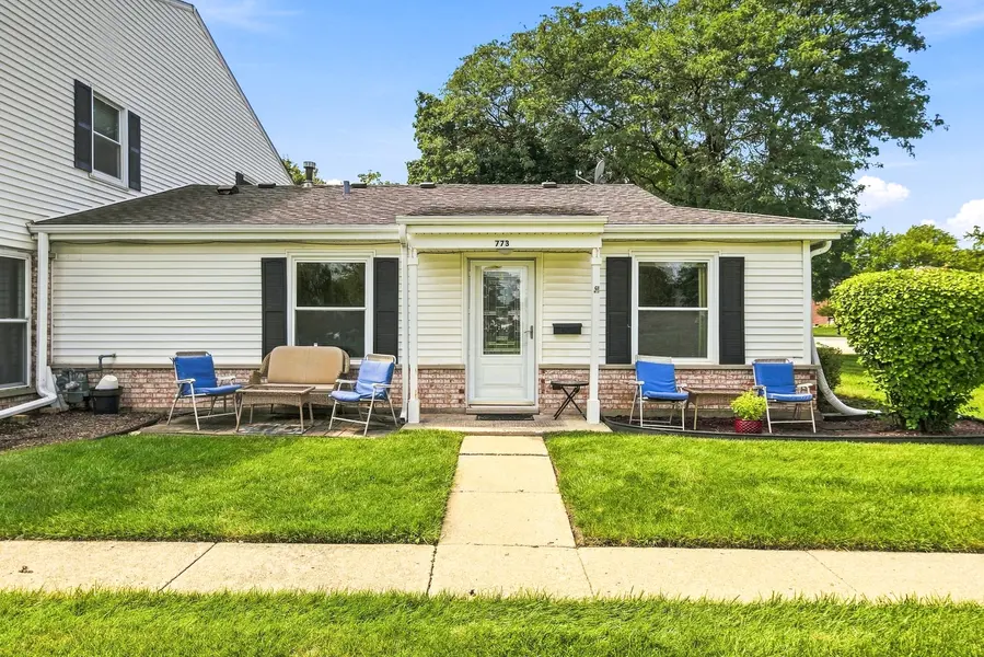 773 Pahl RD, Elk Grove Village, IL 60007