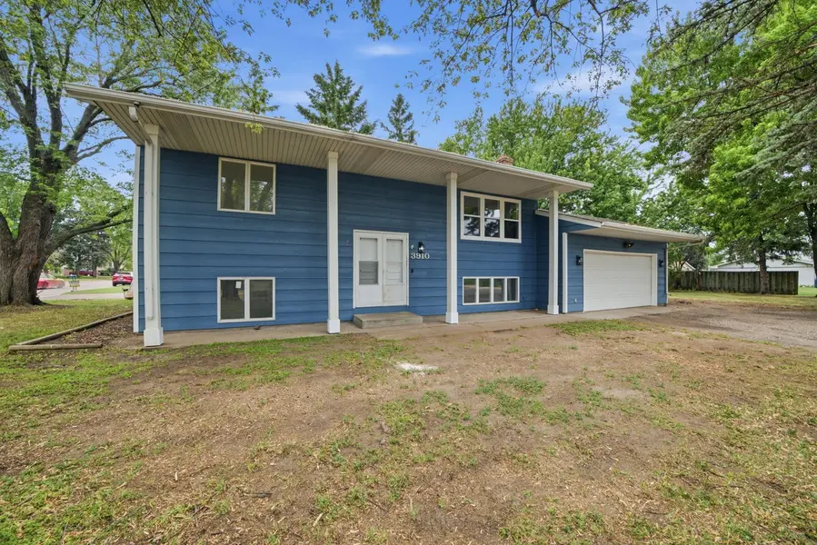 3910 65th ST E, Inver Grove Heights, MN 55076