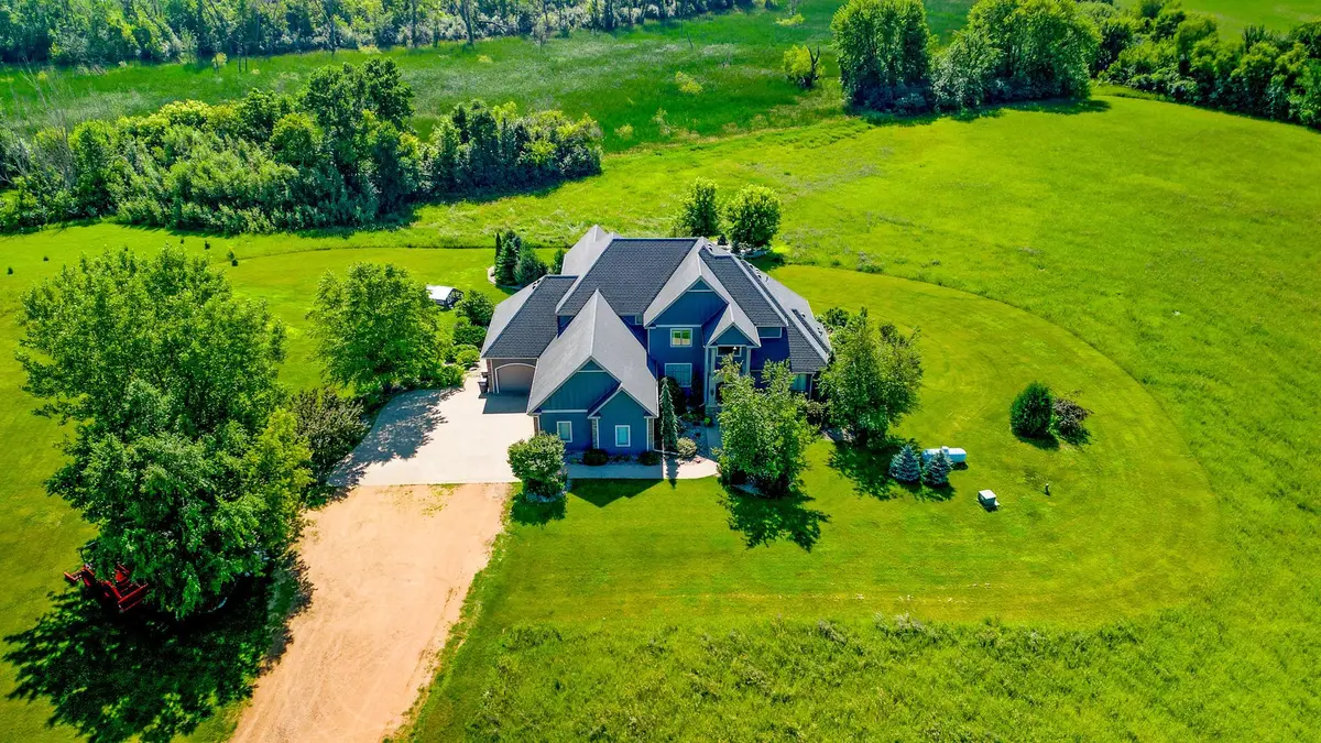 60515 235th ST, Madison Lake, MN 56063