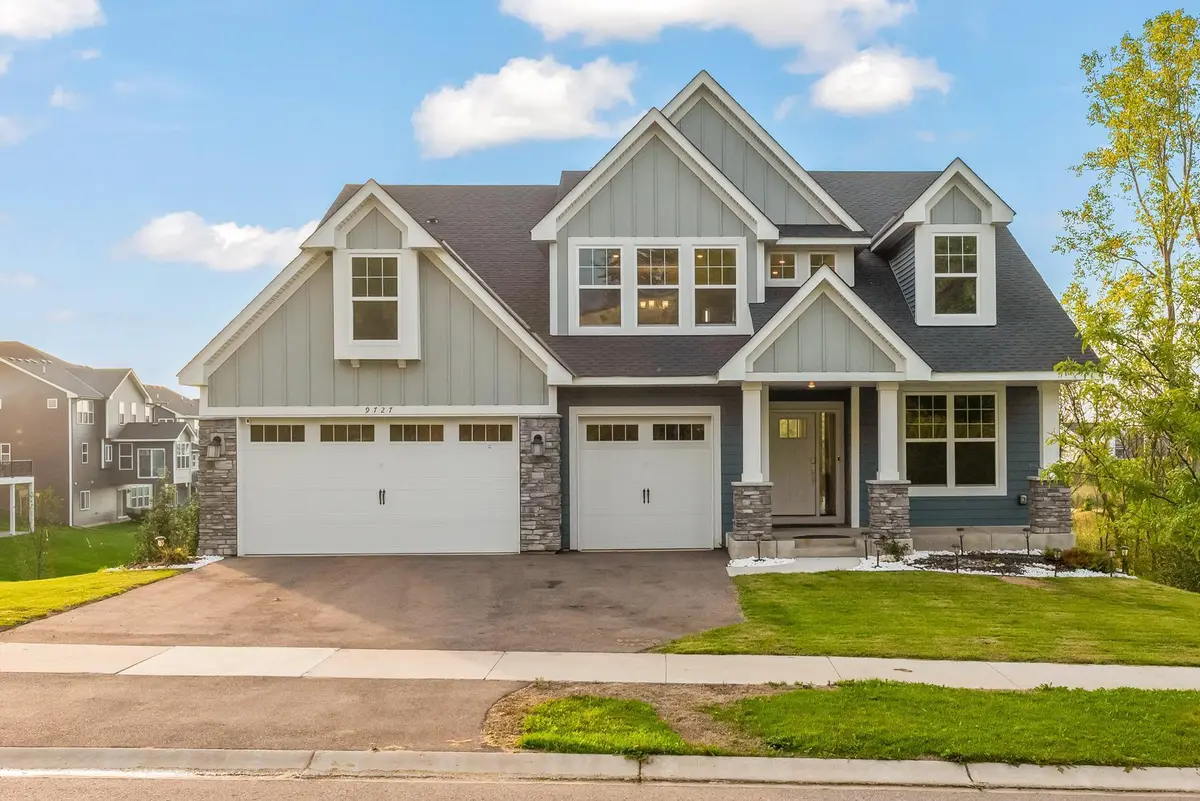 9727 Bridle WAY, Victoria, MN 55386