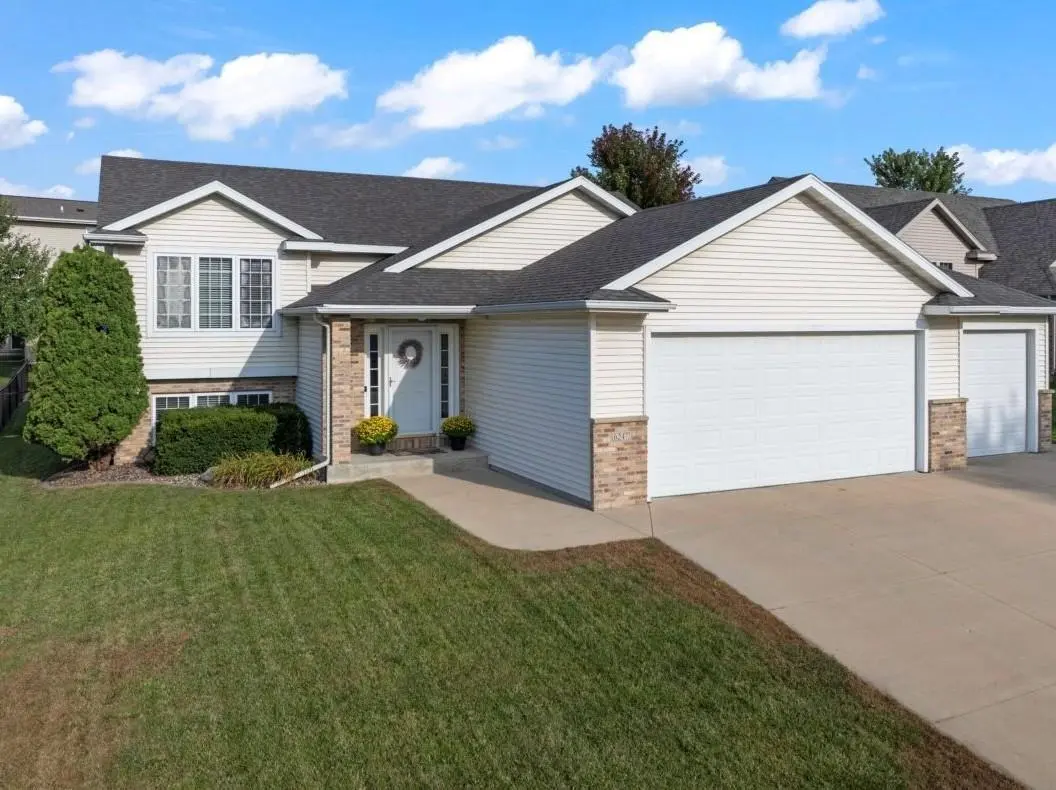 6247 Fairway DR NW, Rochester, MN 55901
