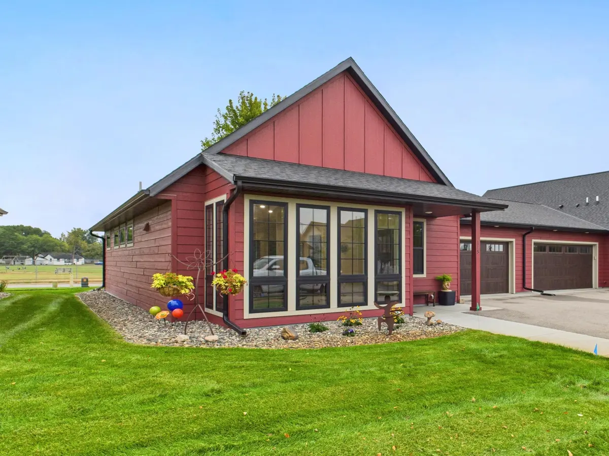 115 Colman CT, Saint Joseph, MN 56374
