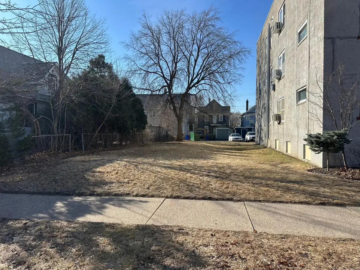 12XX Marshall AVE, Saint Paul, MN 55101