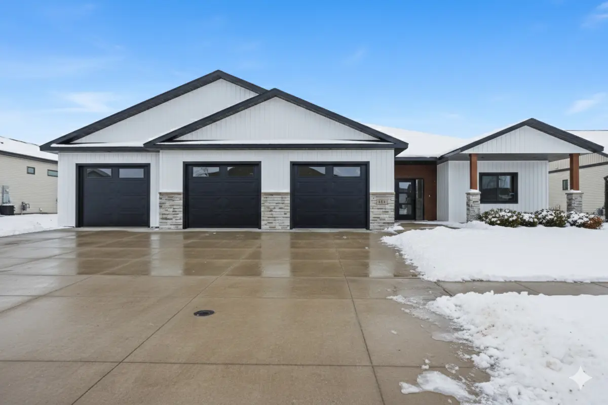 109 Annies WAY, Mapleton, ND 58059