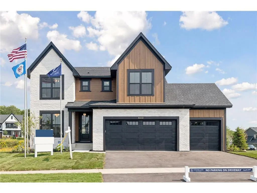 4672 Meadowview LN, Minnetrista, MN 55331