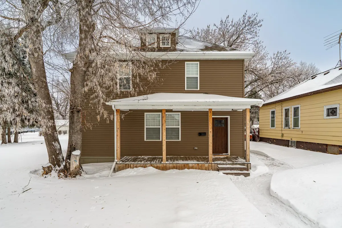 123 Washington AVE, Crookston, MN 56716