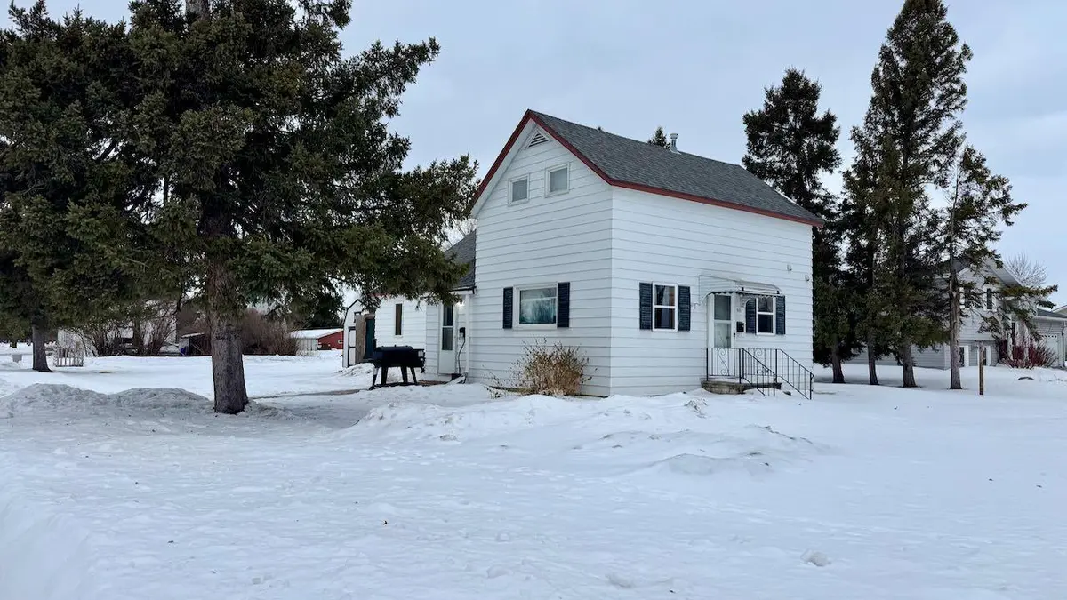 501 3rd ST W, Ada, MN 56510