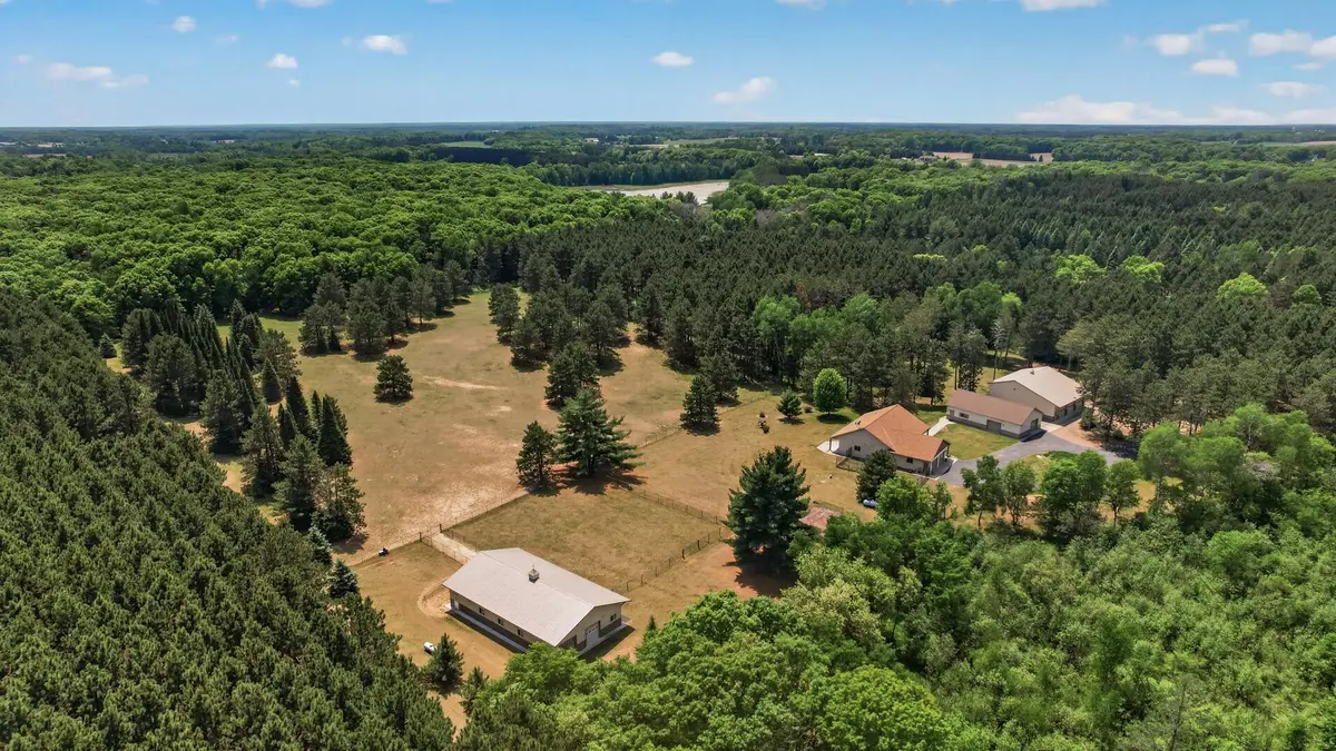 5088 357th AVE NW, Cambridge, MN 55017
