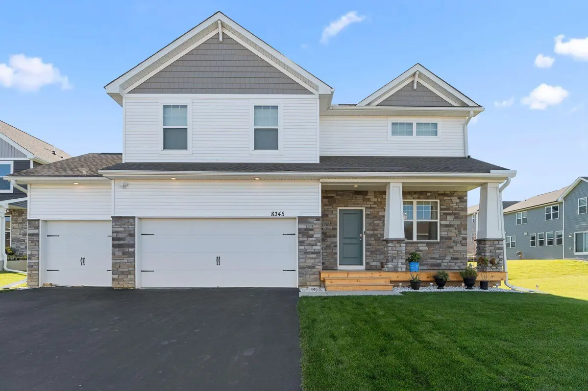 8345 Shire TRL, Woodbury, MN 55129