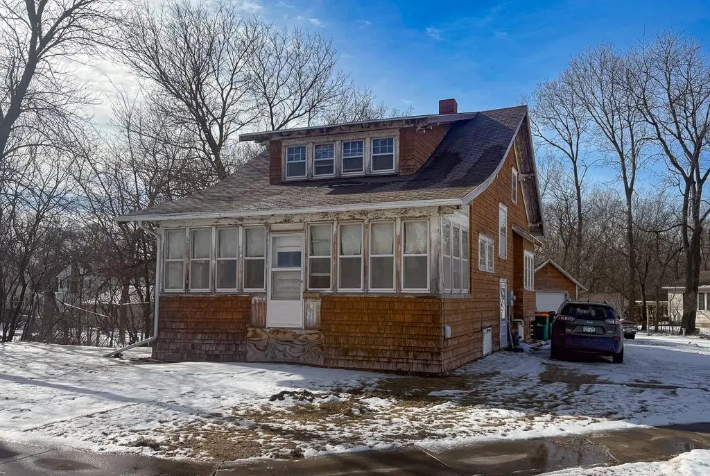 209 Walnut ST, Marshall, MN 56258