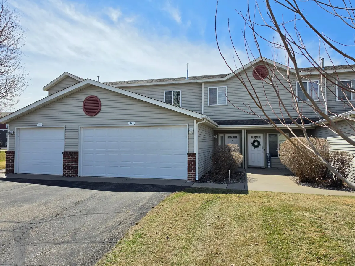 939 Cypress RD #42, Saint Cloud, MN 56303