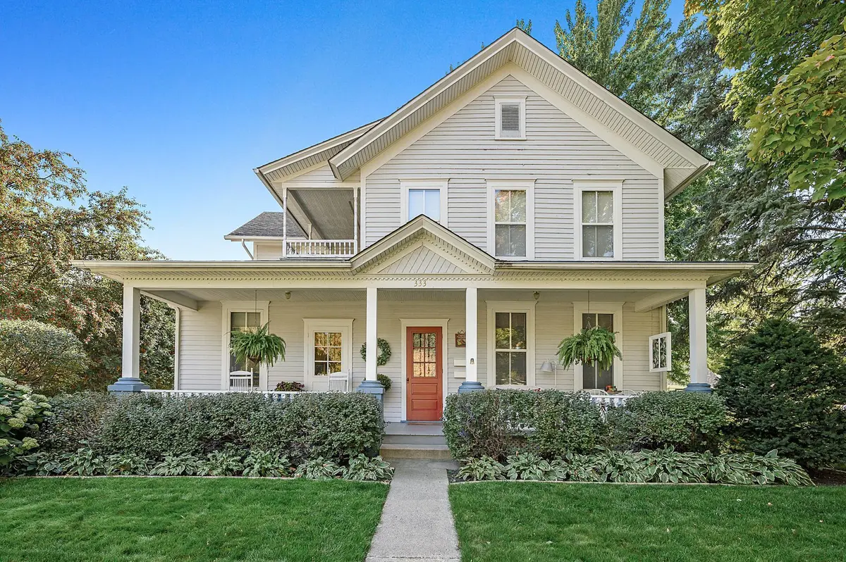 333 W 2nd ST, Waconia, MN 55387