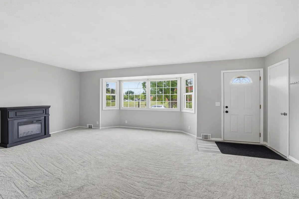 7725 W 22nd ST, Saint Louis Park, MN 55426