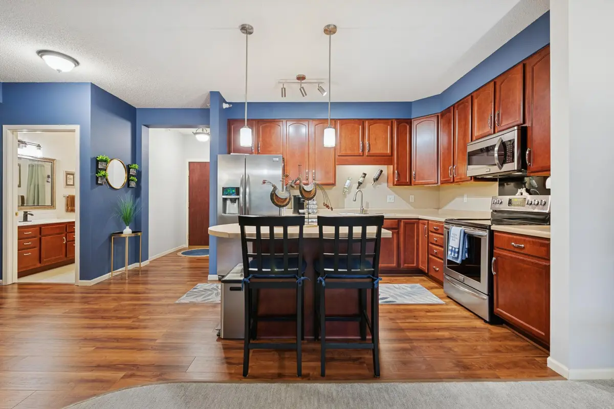 3800 85th AVE N #312, Brooklyn Park, MN 55443