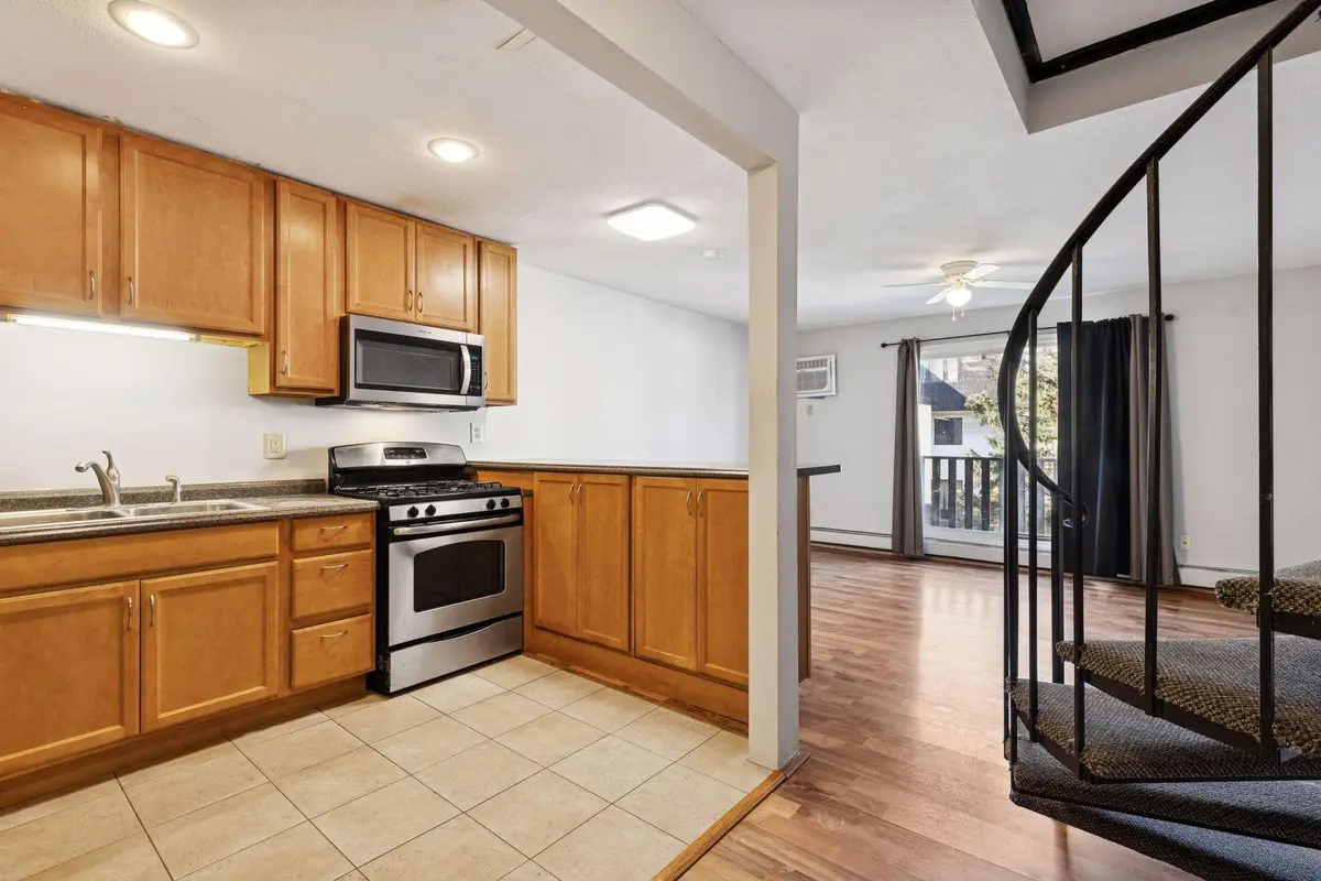 7236 72nd LN N #204, Brooklyn Park, MN 55428