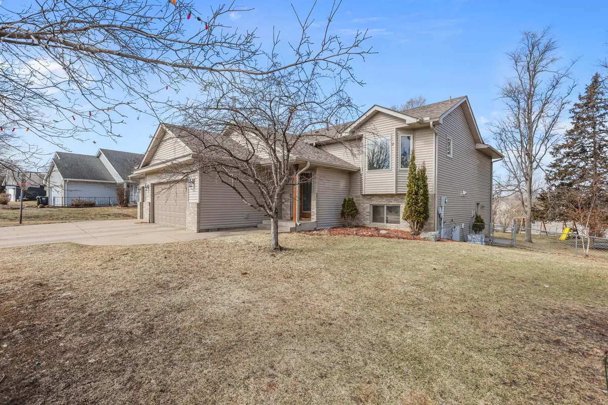 6161 144th LN NW, Anoka, MN 55303